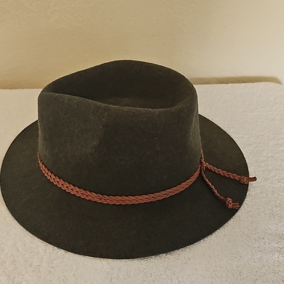 Treasure & Bond Accessories - NWT Treasure & Bond Double -Braid Wool Felt Fedora Adjustable Hat Olive